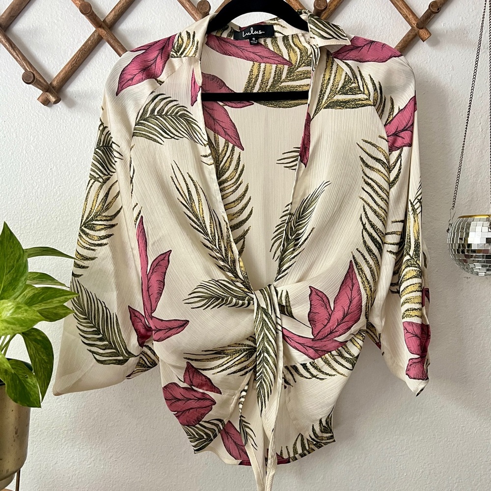 Lulus Leaf Print Tie-Front Blouse